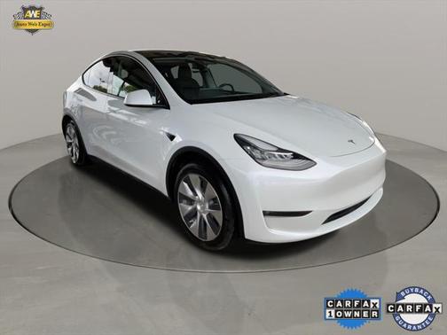 2021 Tesla Model Y Standard Range Rear-Wheel Drive