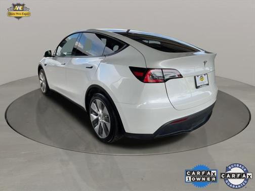 2021 Tesla Model Y Standard Range Rear-Wheel Drive