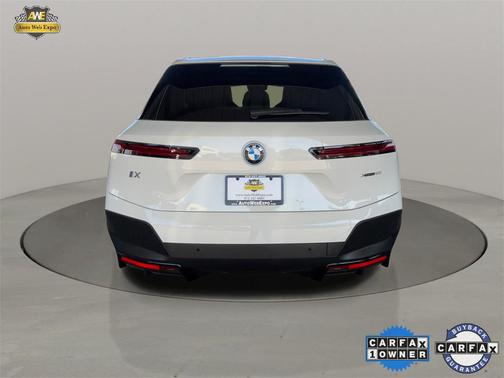 2025 BMW iX xDrive50