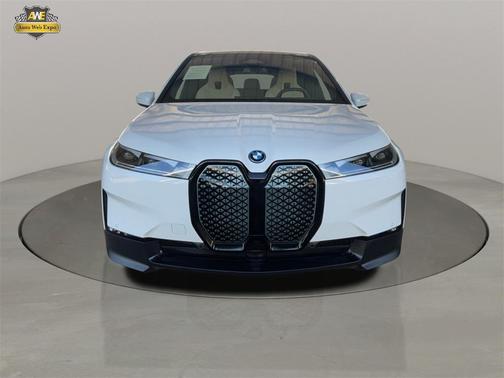 2025 BMW iX xDrive50