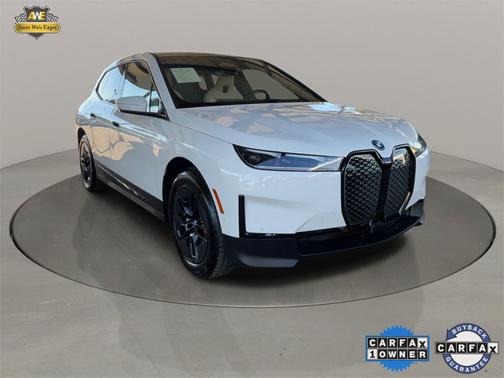 2025 BMW iX xDrive50