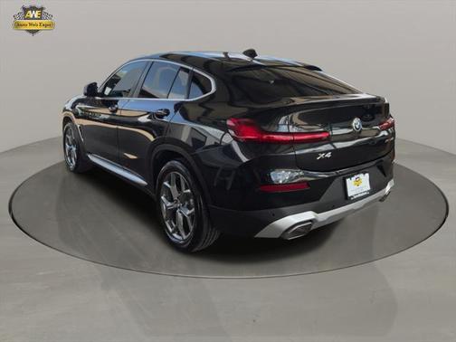 2024 BMW X4 xDrive30i