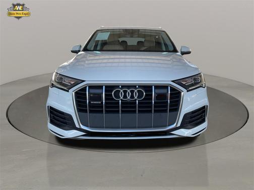 2023 Audi Q7 45 Premium