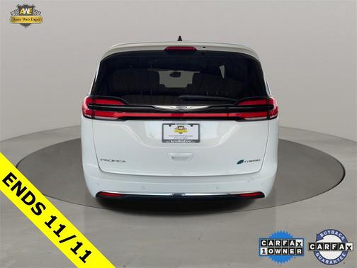 2024 Chrysler Pacifica Hybrid Select