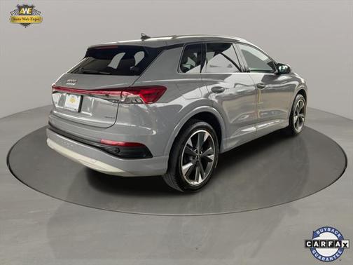 2022 Audi e-tron Premium Plus