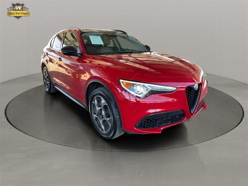 2021 Alfa Romeo Stelvio Base