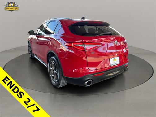 2021 Alfa Romeo Stelvio Base