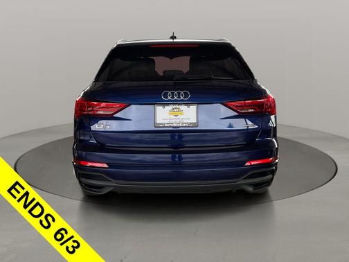 Navarra Blue Metallic 2023 Audi Q3 45 S line Premium Plus
