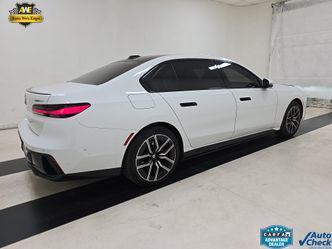 Alpine White 2025 BMW i7 eDrive50