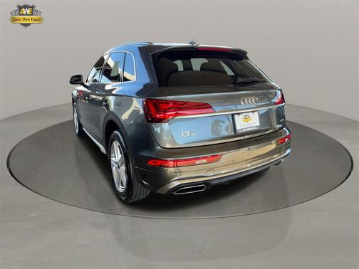 2024 Audi Q5 e 55 S line Premium Plus