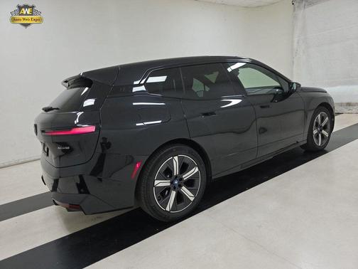 2022 BMW iX xDrive50