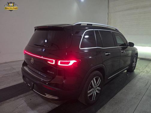 2023 Mercedes-Benz EQB 300 4MATIC