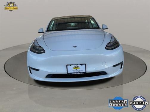 2022 Tesla Model Y Long Range Dual Motor All-Wheel Drive
