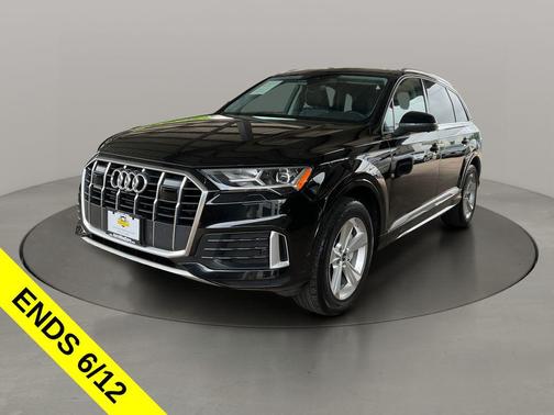 Mythos Black Metallic 2023 Audi Q7 45 Premium Plus