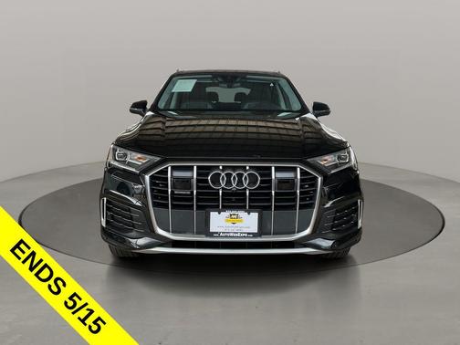 Mythos Black Metallic 2023 Audi Q7 45 Premium Plus
