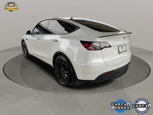 2022 Tesla Model Y Performance Dual Motor All-Wheel Drive