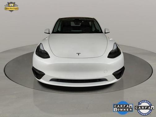 2022 Tesla Model Y Performance Dual Motor All-Wheel Drive