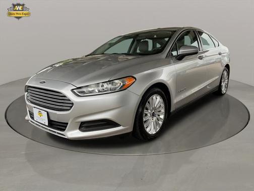 2015 Ford Fusion Hybrid S