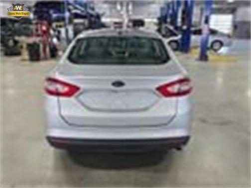 2015 Ford Fusion Hybrid S