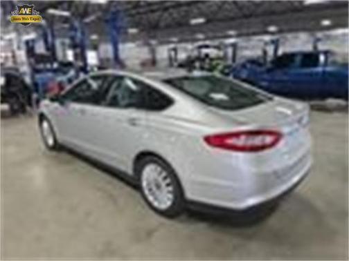 2015 Ford Fusion Hybrid S