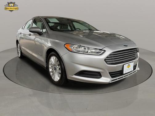 2015 Ford Fusion Hybrid S