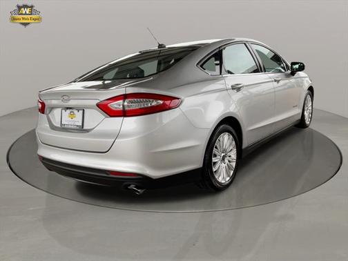2015 Ford Fusion Hybrid S
