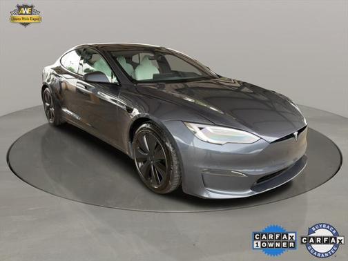 2022 Tesla Model S Base