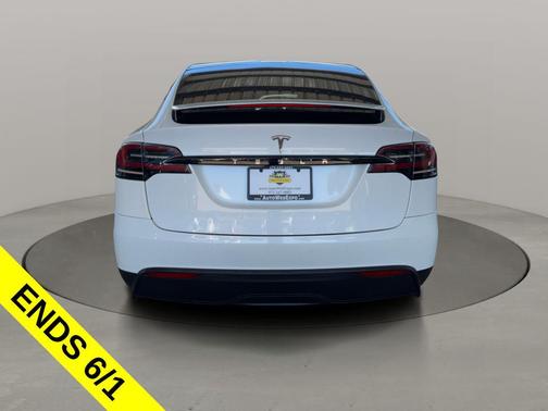 Pearl White Multi-Coat 2023 Tesla Model X Base