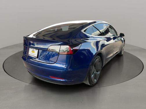 Deep Blue Metallic 2018 Tesla Model 3 Long Range
