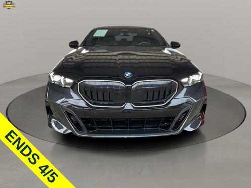 Black Sapphire Metallic 2025 BMW 530 530i