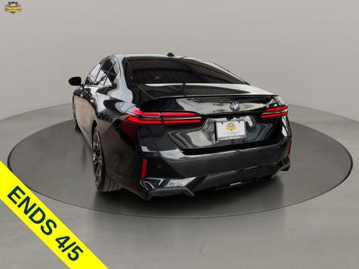 Black Sapphire Metallic 2025 BMW 530 530i
