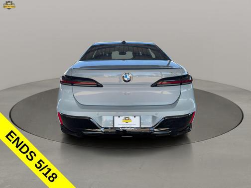 Brooklyn Gray Metallic 2023 BMW 740 i