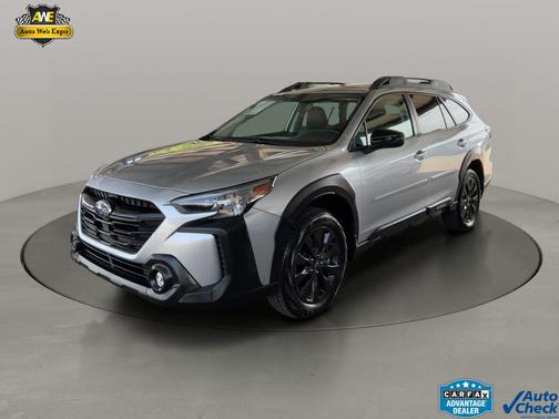 Ice Silver Metallic 2023 Subaru Outback Onyx Edition