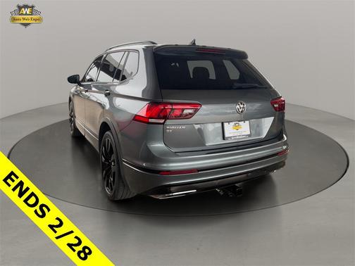 2021 Volkswagen Tiguan 2.0T SE R-Line Black