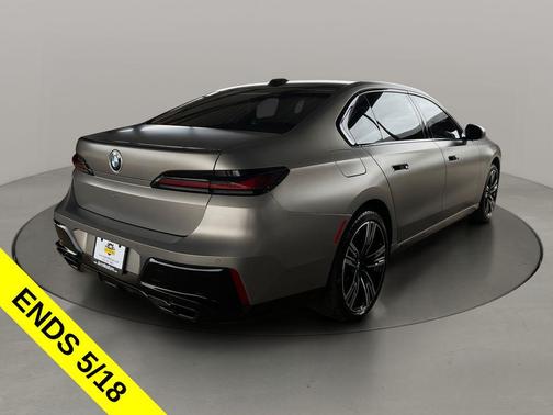 Oxide Gray Metallic 2023 BMW 760 i xDrive