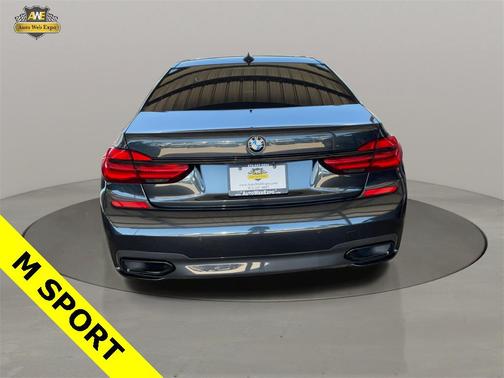 2018 BMW 740 740i