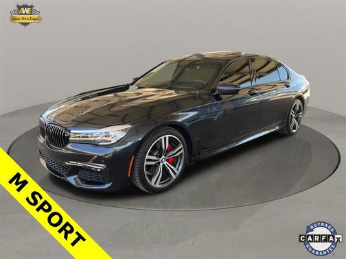2018 BMW 740 740i