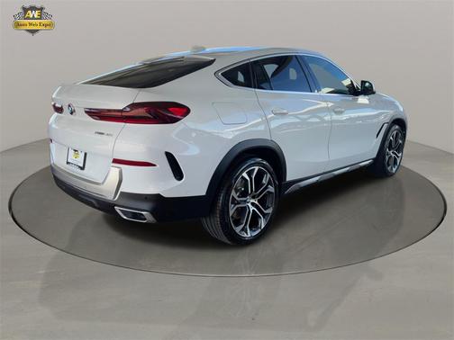 2021 BMW X6 sDrive40i