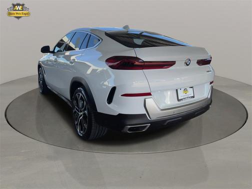 2021 BMW X6 sDrive40i