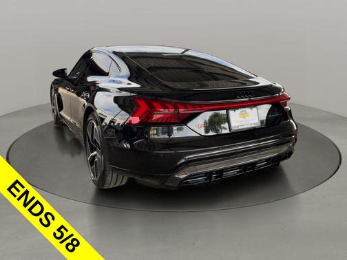 Mythos Black Metallic 2024 Audi RS e-tron GT quattro