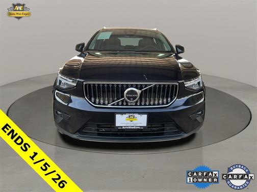2025 Volvo XC40 B5 Plus Bright Theme