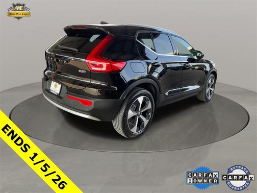 2025 Volvo XC40 B5 Plus Bright Theme