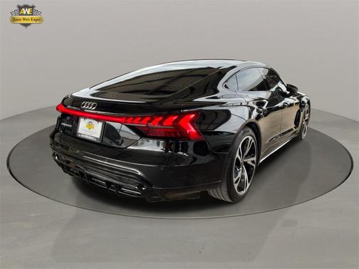 2022 Audi e-tron GT Premium Plus