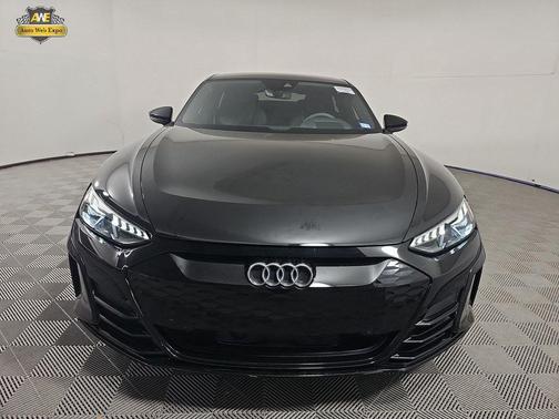2022 Audi e-tron GT Premium Plus