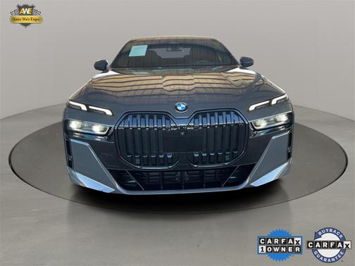 2024 BMW 740 740i