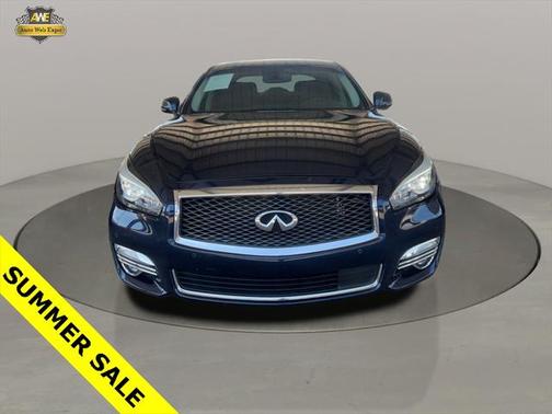 2016 INFINITI Q70h Base