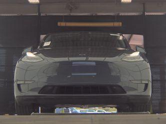 Midnight Silver Metallic 2023 Tesla Model Y Long Range Dual Motor All-Wheel Drive