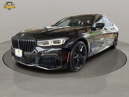 2021 BMW 750 i xDrive