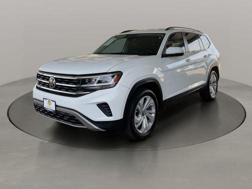 White 2021 Volkswagen Atlas 3.6L SE w/Technology