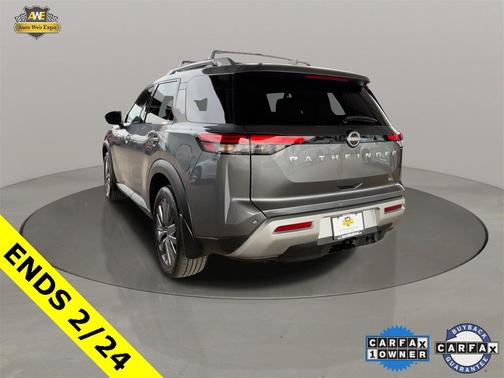 2024 Nissan Pathfinder SL FWD